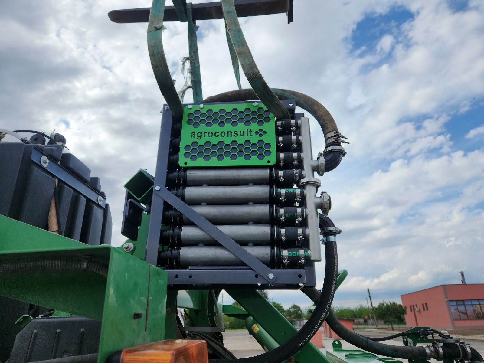 Bulgarian Farm ready to spray with MagrowTec